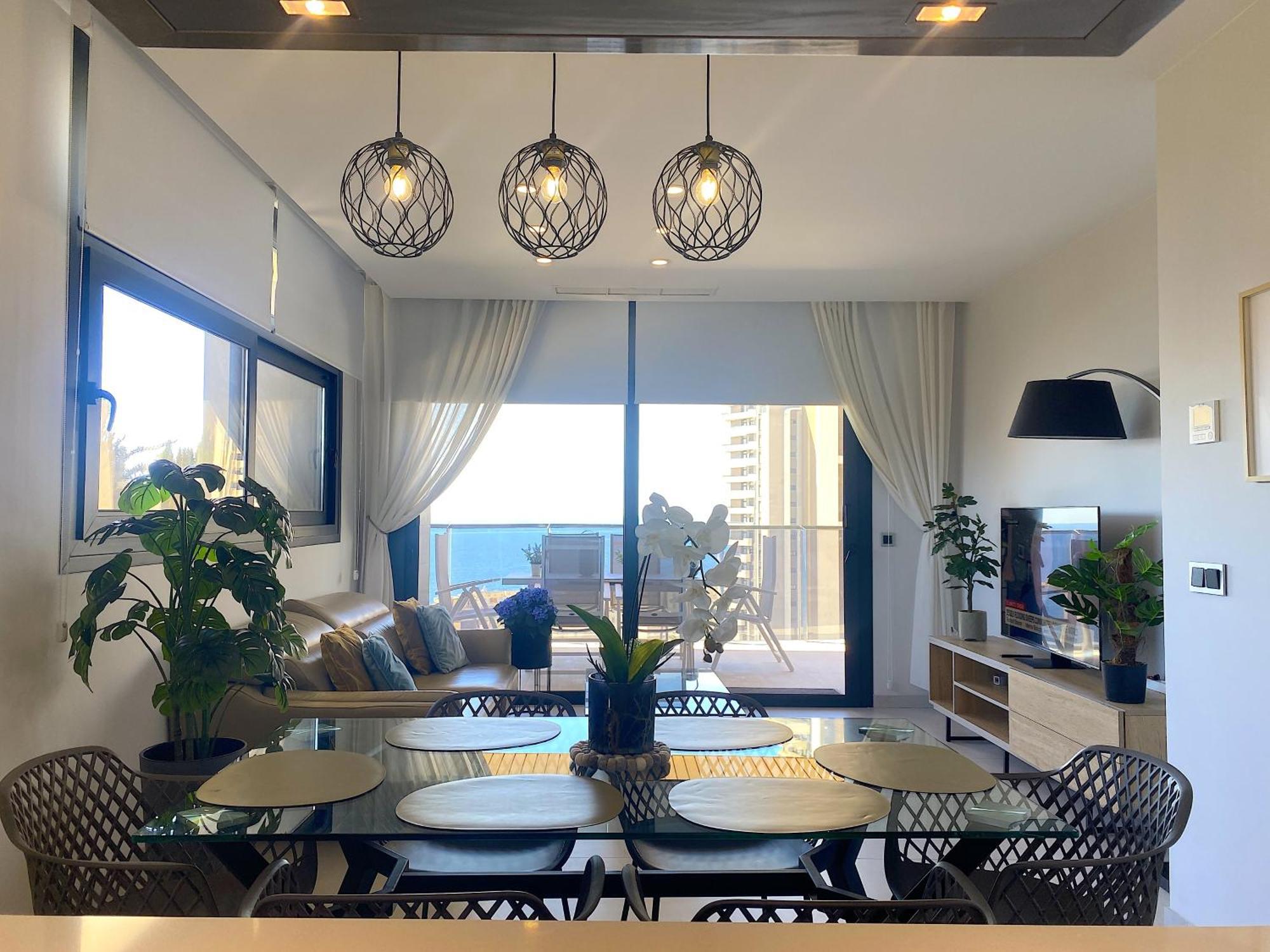 Lujoso Apartament Con Impresionantes Vistas Al Mar Benidorm Eksteriør billede