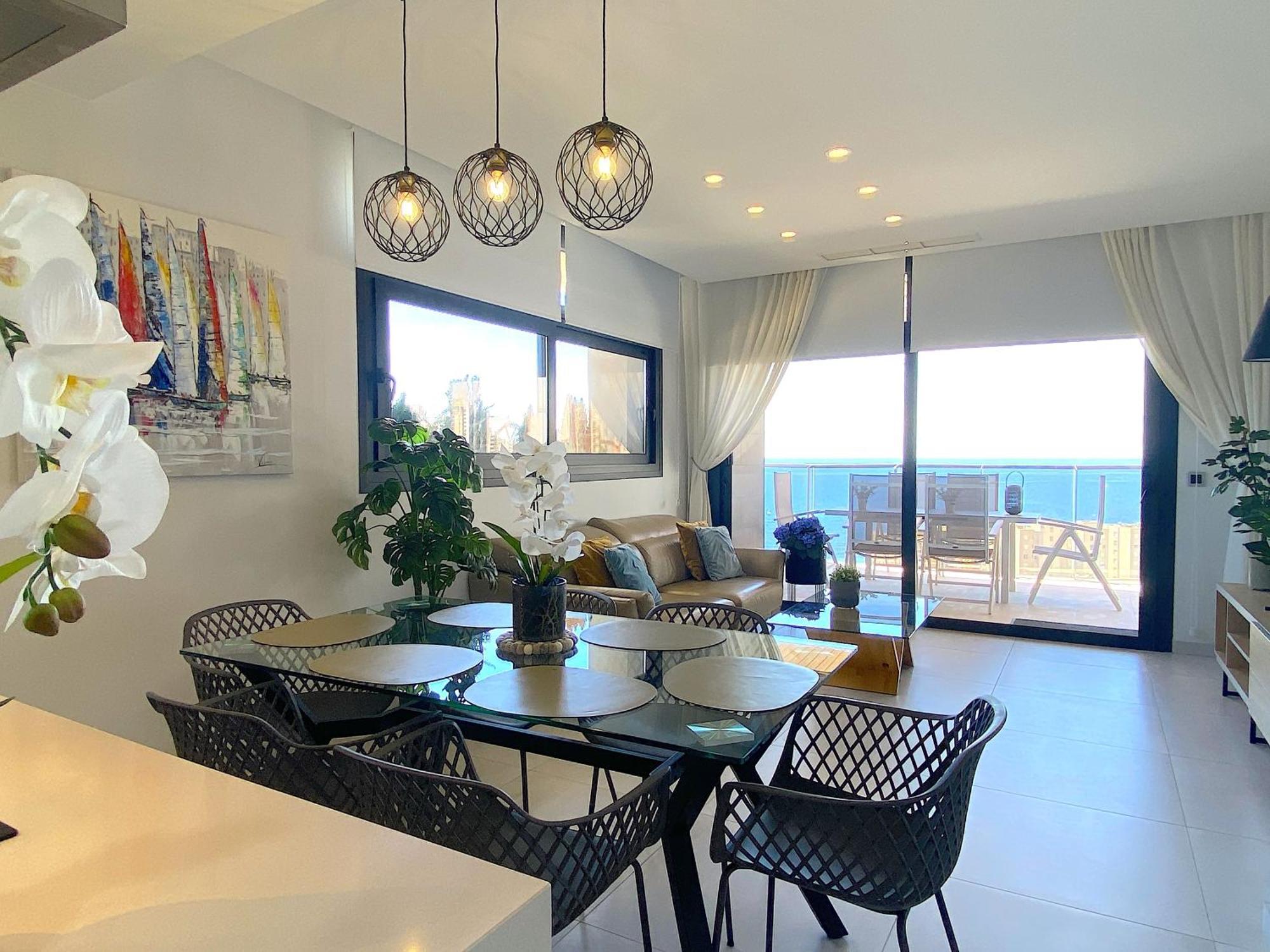 Lujoso Apartament Con Impresionantes Vistas Al Mar Benidorm Eksteriør billede