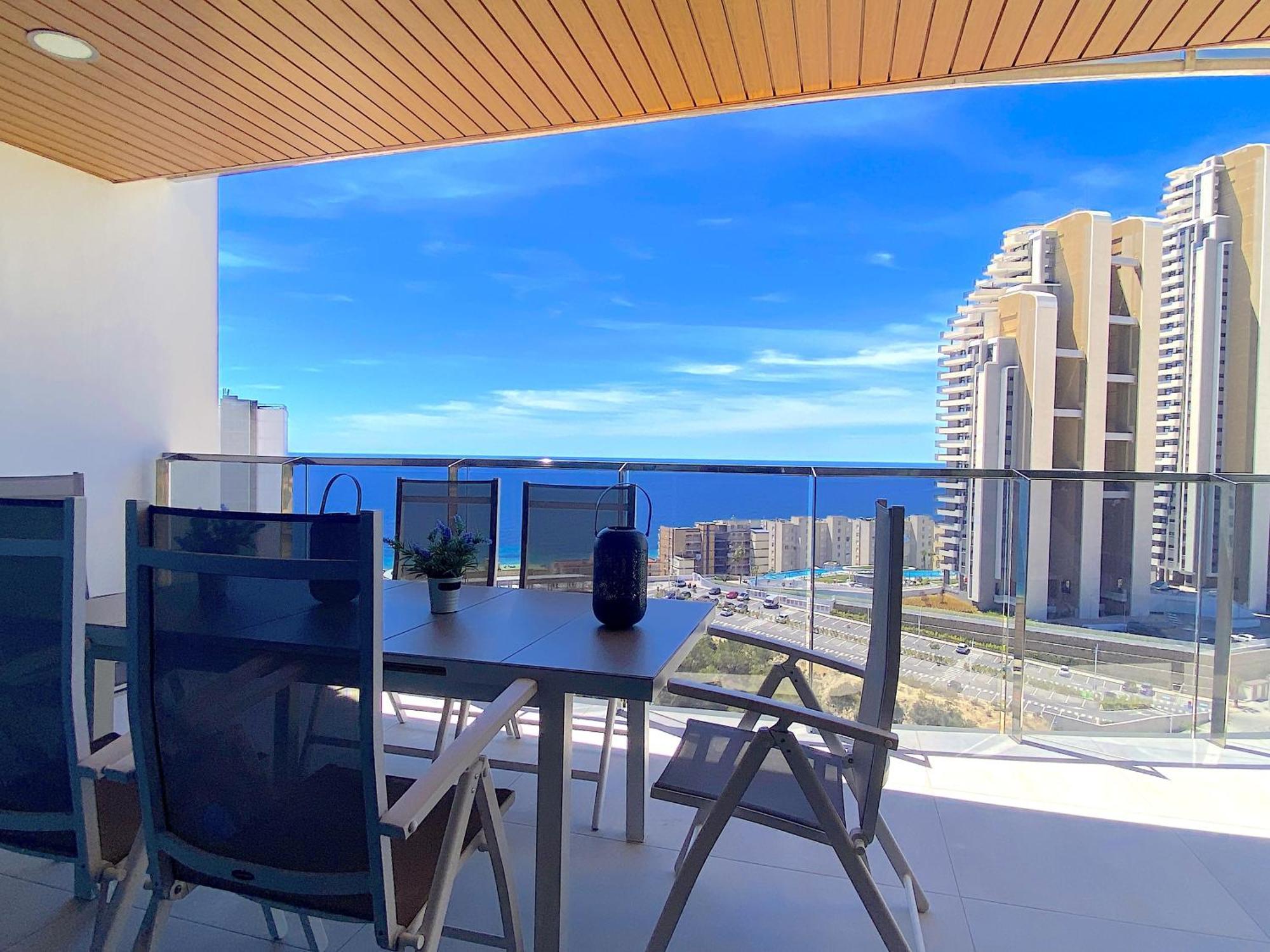 Lujoso Apartament Con Impresionantes Vistas Al Mar Benidorm Eksteriør billede