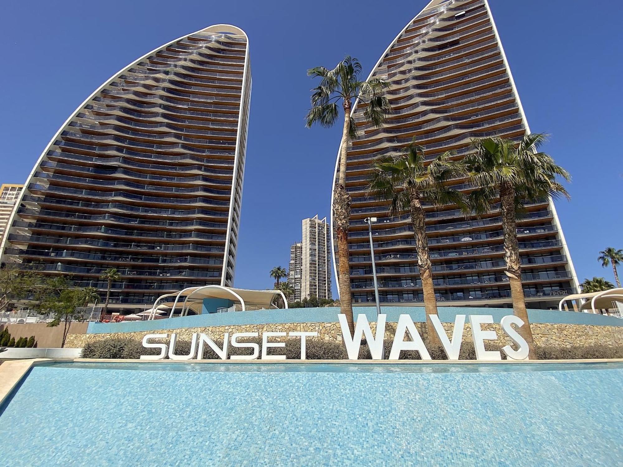Lujoso Apartament Con Impresionantes Vistas Al Mar Benidorm Eksteriør billede